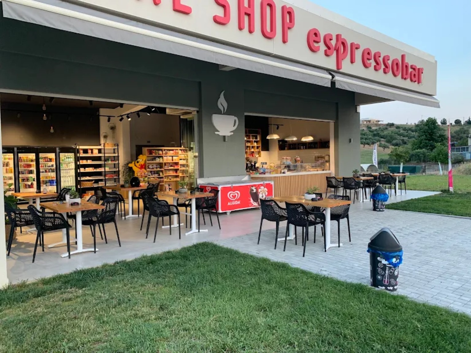 Espresso Bar Nikiti exterior